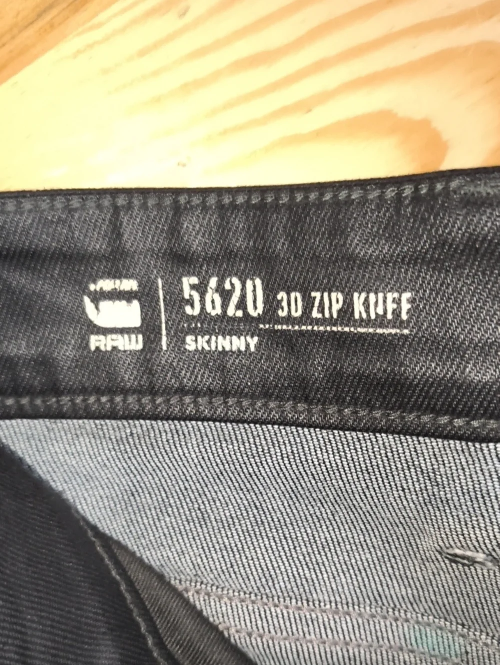 G-Star RAW 5620 3D Zip Knee Skinny Jeans Black Waxed Finish 33 x 32